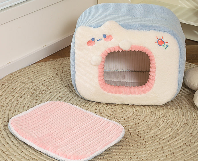 Camera Shaped Cat Nest