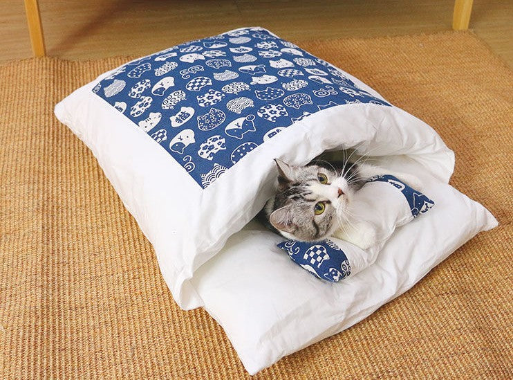 Futon Style Sleeping Bag for Cats and Dogs