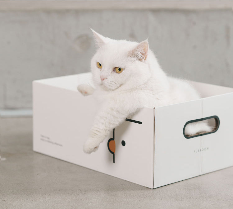 White PURROOM Classic Box with Scratcher